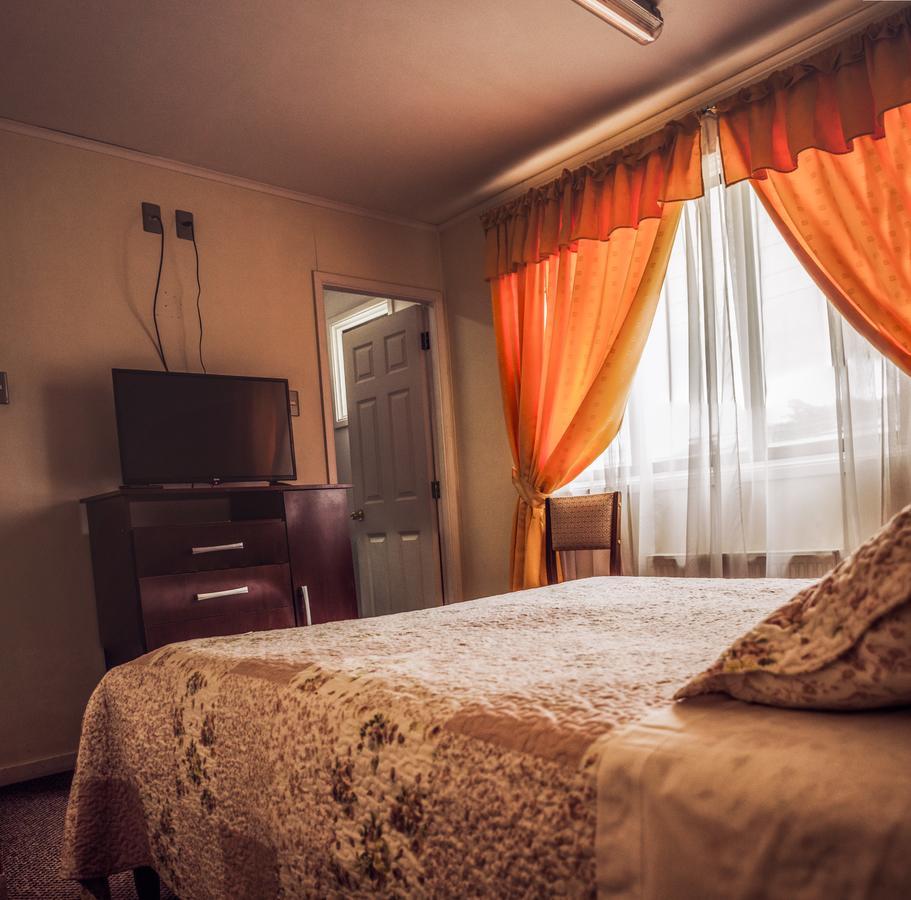 Hostal Joshiken Punta Arenas Exterior photo
